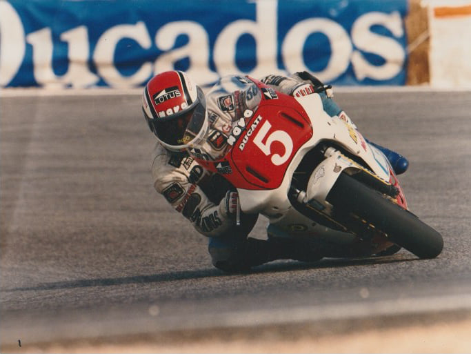 Carrera del Campeonato de España que Superbike que compaginé con Mundial de 500 en 1988. Era una gozada pilotar esta Ducati 851 de Ricardo Fargas.